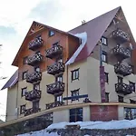 хата магната та смерекова хата Hotel
