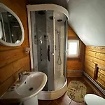 хата магната та смерекова хата Hotel *