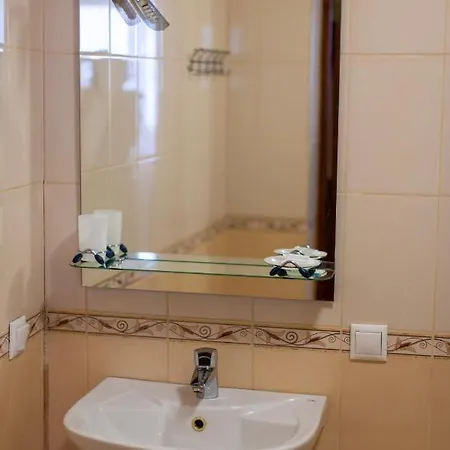 хата магната та смерекова хата *