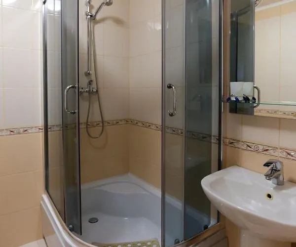хата магната та смерекова хата Hotel *